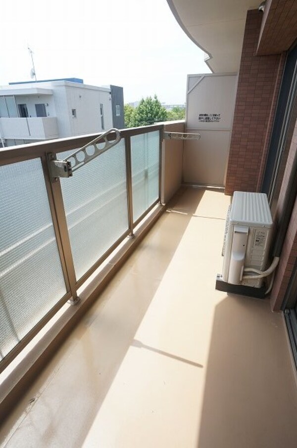 バルコニー(別号数写真)