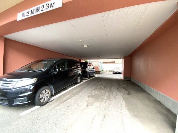駐車場(駐車場)