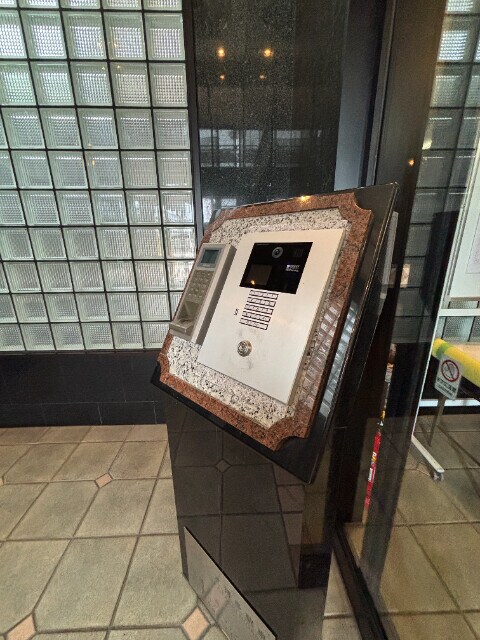 物件外観写真2　(オートロック)