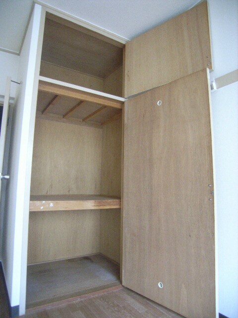 物件内観写真4　(別号室)