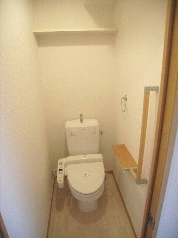 トイレ(別号室)