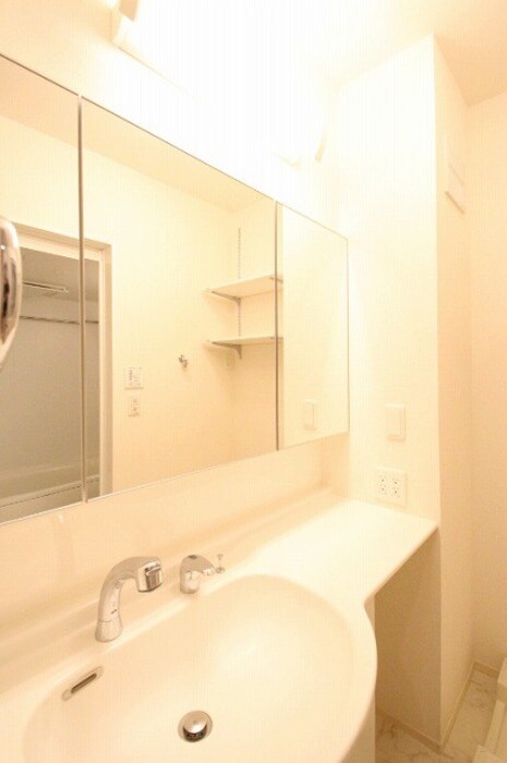 物件内観写真9　(別号室)