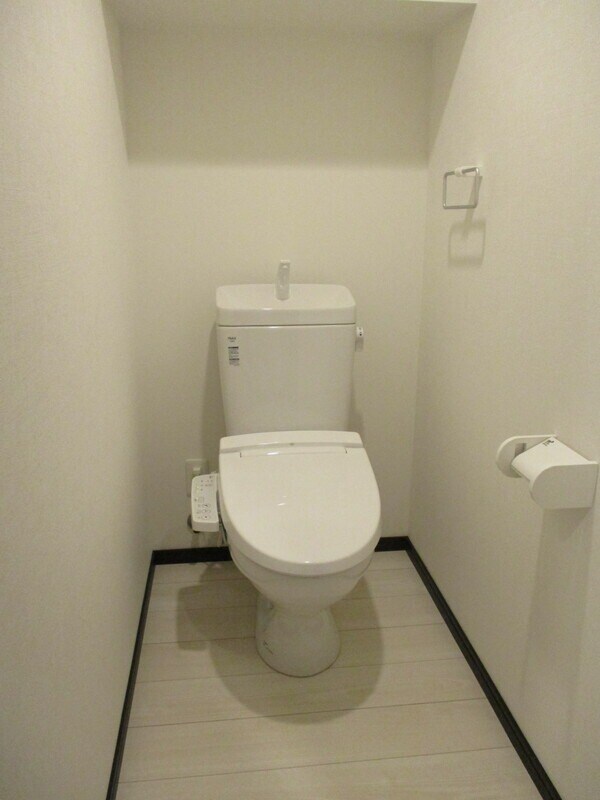 物件内観写真10　(別号室)