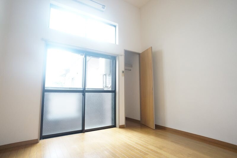 物件内観写真3　(別号室)