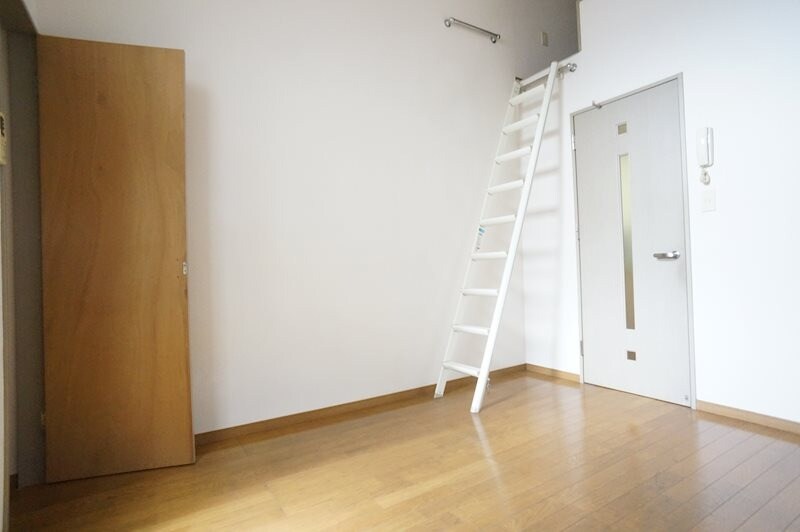 物件内観写真11　(別号室)