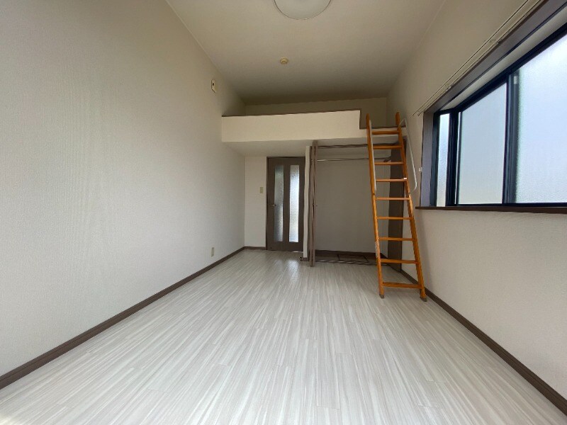 物件内観写真3　(別号室)