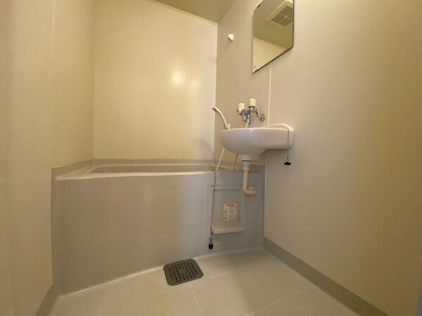 バス／シャワールーム等(別号室)