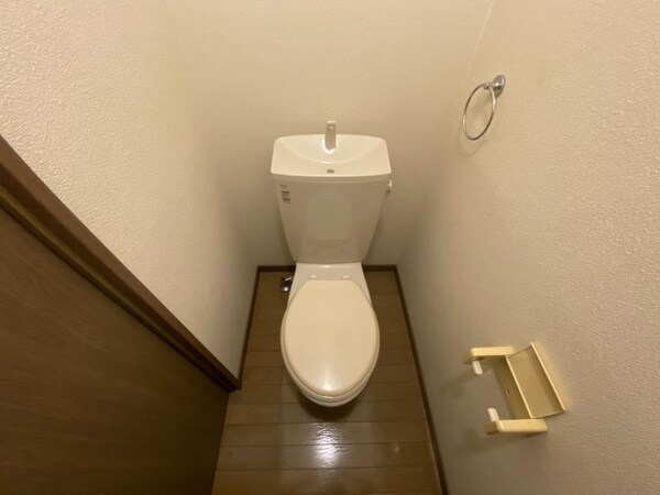 トイレ(別号室)