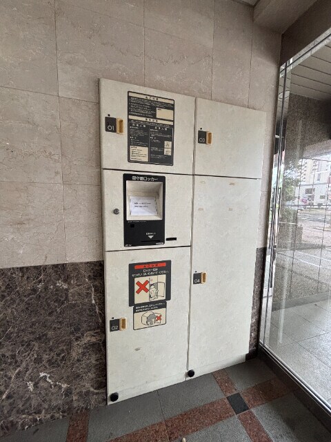 物件外観写真3　(宅配ボックス)