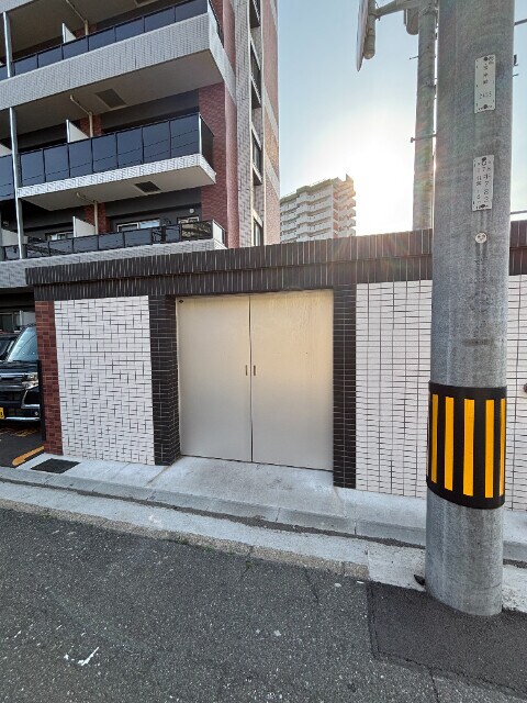 物件外観写真3　(ごみ置き場)