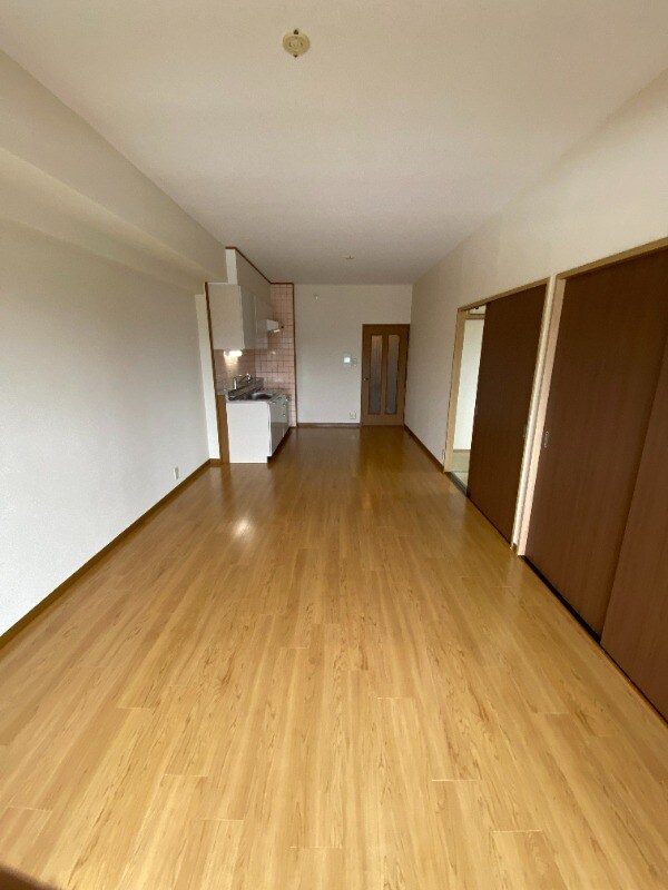 物件内観写真3　(別号室)