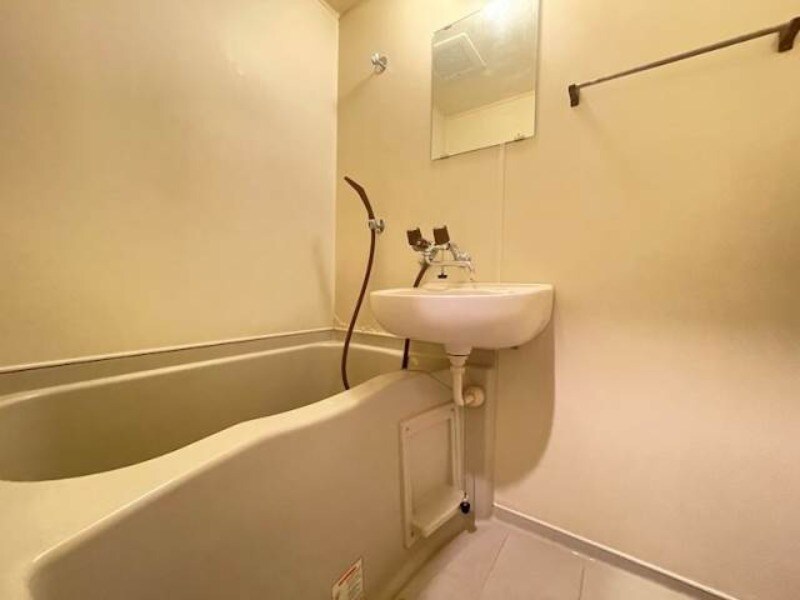 物件内観写真8　(別号室)