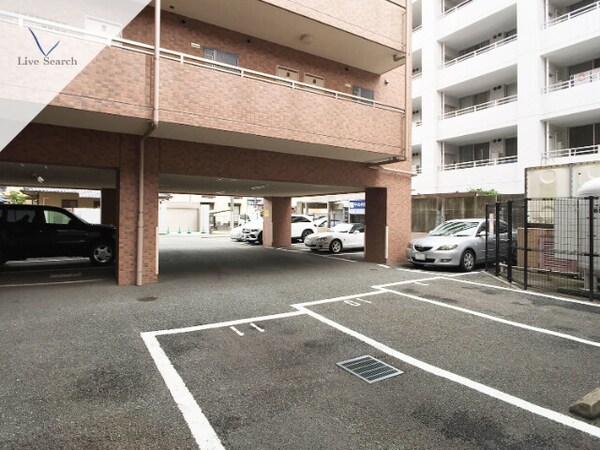 駐車場(駐車場)