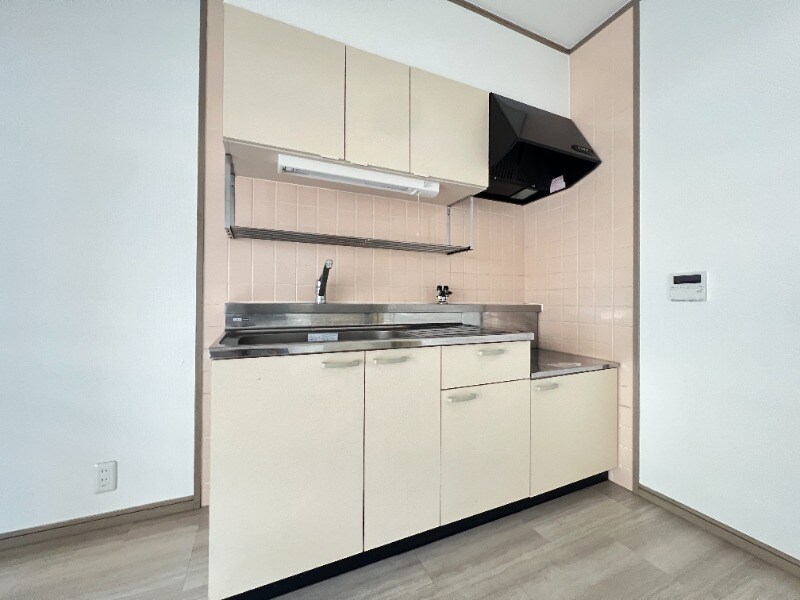 物件内観写真4　(805号室　写真)