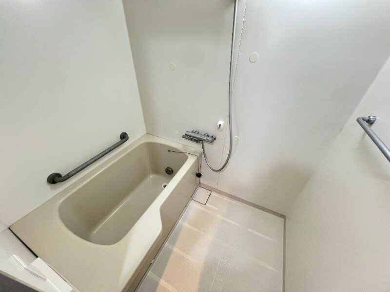 物件内観写真6　(805号室　写真)