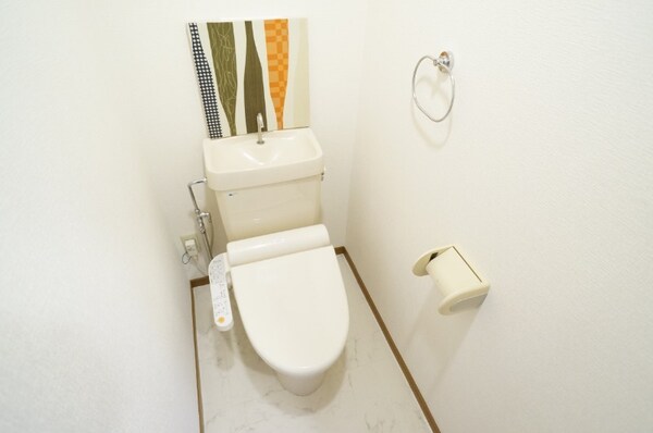 トイレ(別号室)