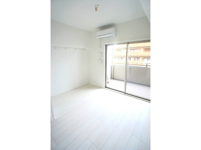 物件内観写真7　(同型イメージ)