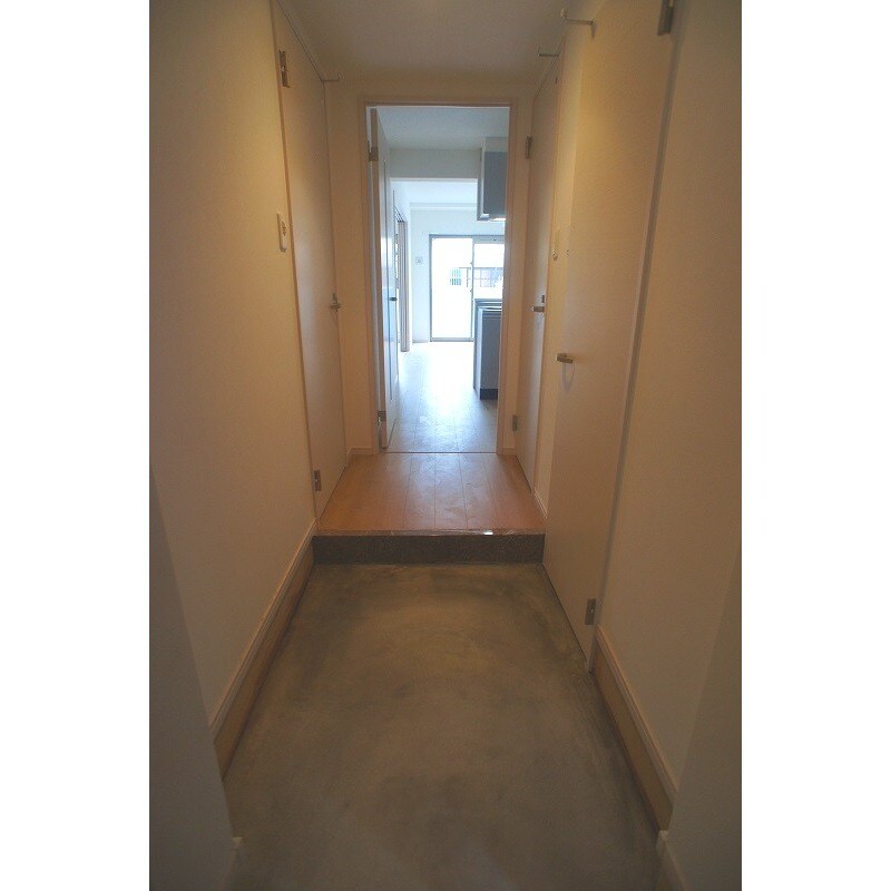 物件内観写真2　(別号室)