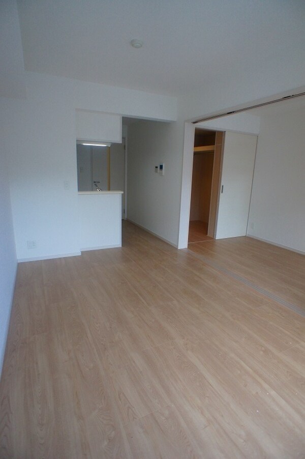 居室・リビング(別号室)