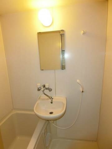 物件内観写真10　(別号室)