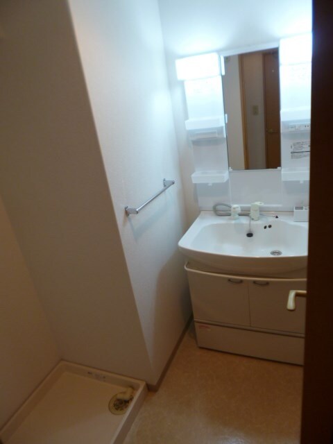 物件内観写真9　(別号室)