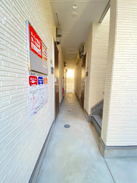 物件外観写真2　(エントランス)
