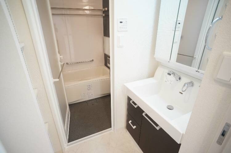 物件内観写真10　(別号室)