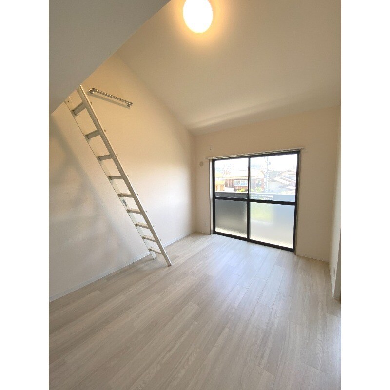 物件内観写真11　(同型イメージ)