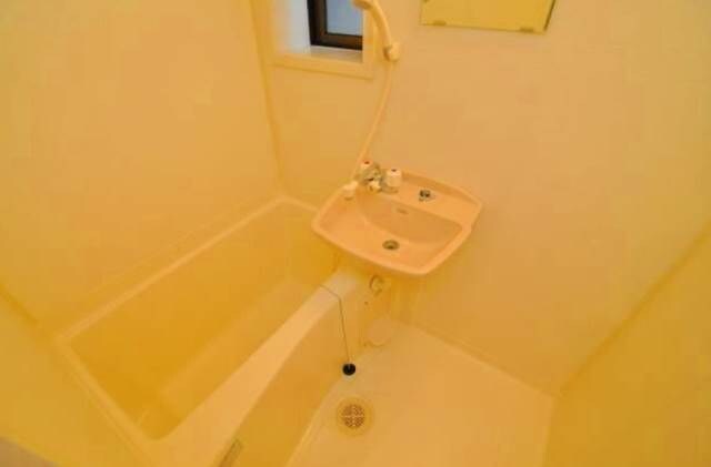 物件内観写真4　(同型イメージ)