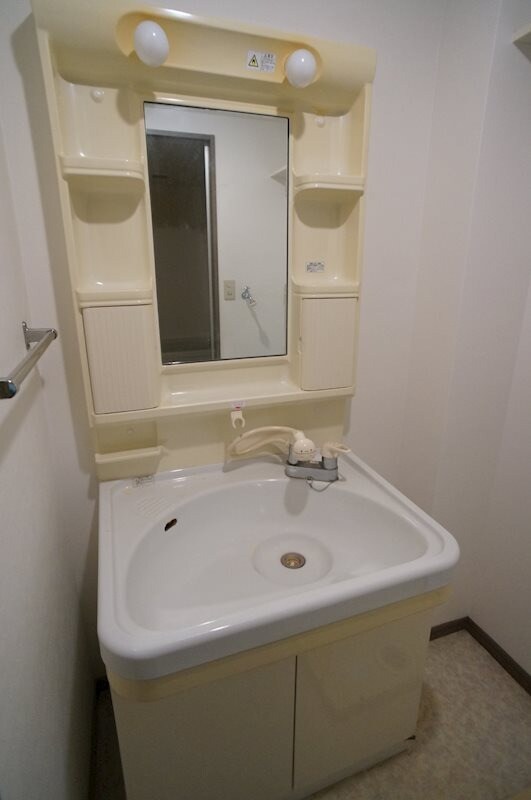 物件内観写真11　(別号室)