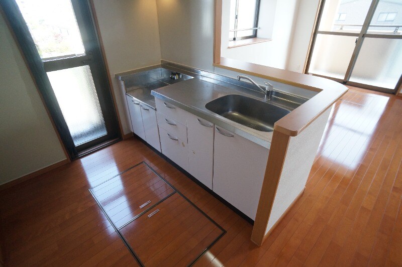 物件内観写真4　(別号室)