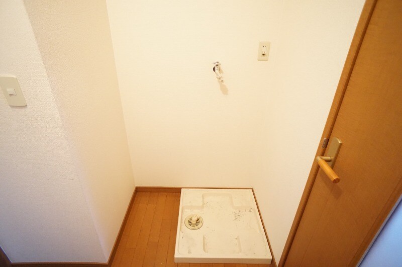 物件内観写真11　(別号室)