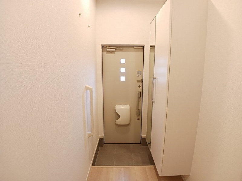 物件内観写真2　(同型イメージ)