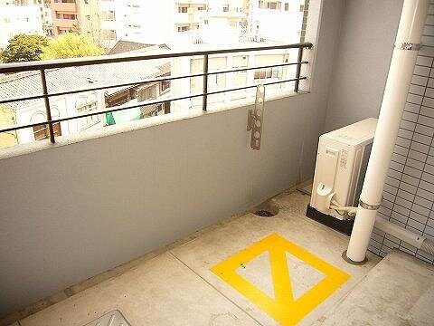 物件内観写真10　(別号室写真)