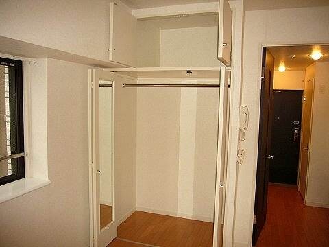 物件内観写真13　(別号室写真)