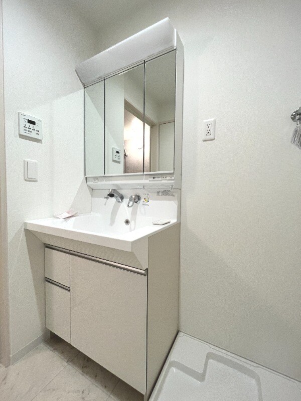 物件内観写真9　(別号室)