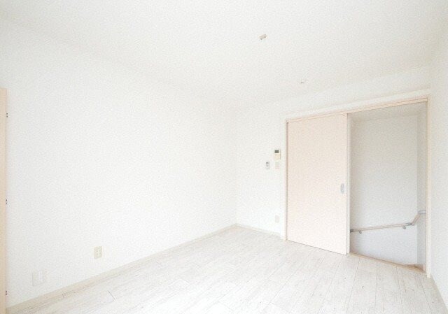 物件内観写真3　(同型イメージ)