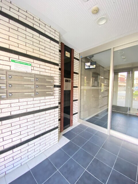 物件外観写真4　(ロビー)