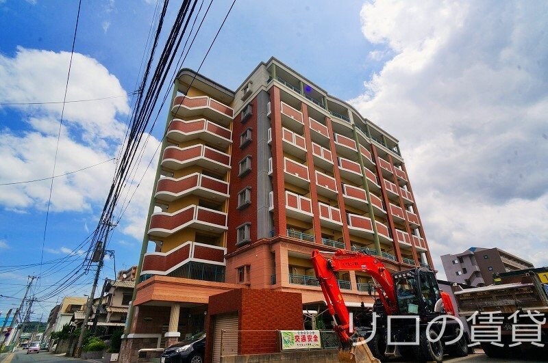 物件外観写真1　(　)