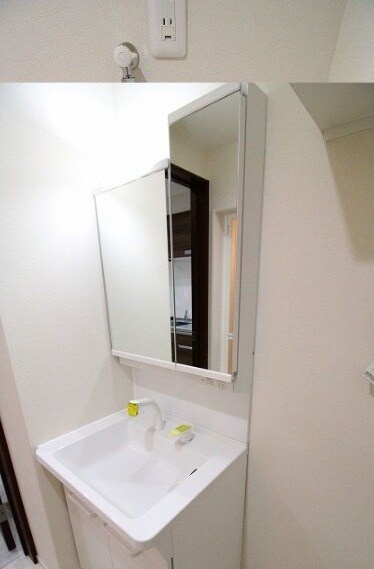 物件内観写真9　(同型別物件イメージ)