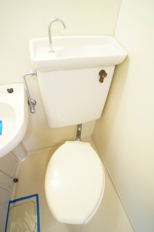 物件内観写真11　(別号室)