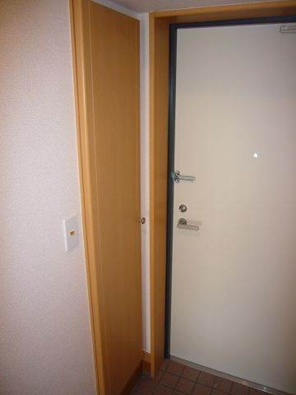 玄関(別号室イメージ)