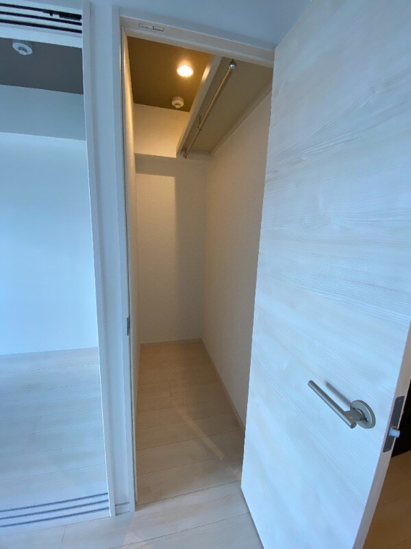 物件内観写真8　(別号室)