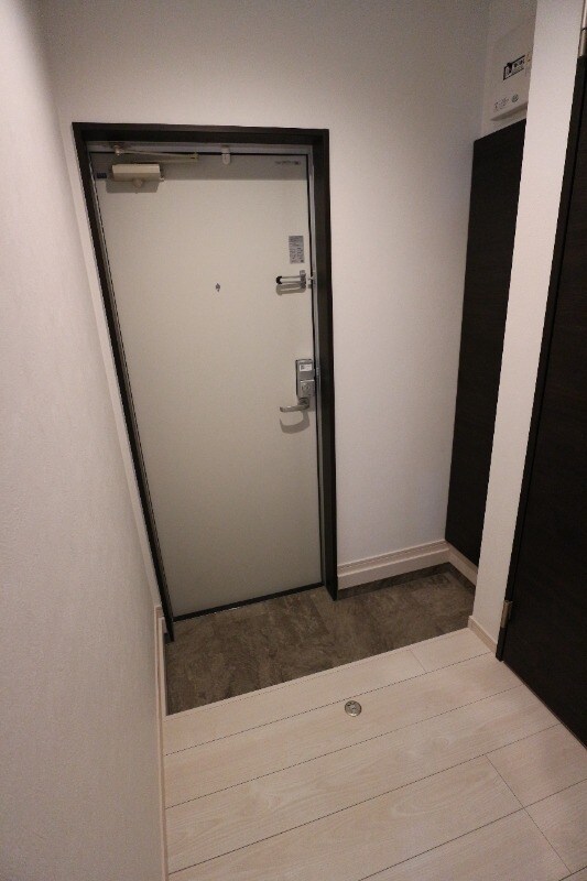 物件内観写真2　(別号室)