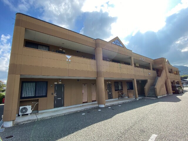 物件外観写真2　(エントランス)