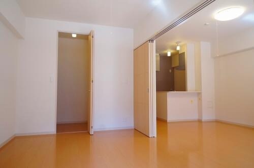 物件内観写真7　(別号室写真)