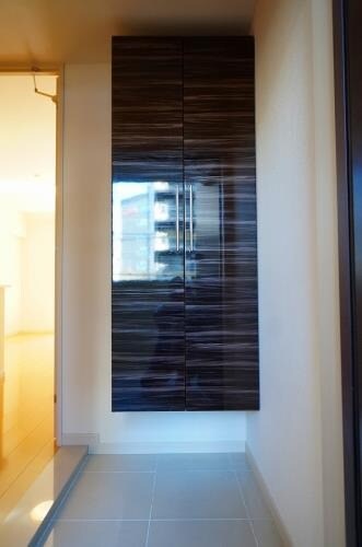 物件内観写真8　(別号室写真)