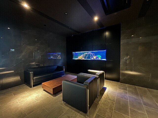 物件外観写真2　(エントランス)