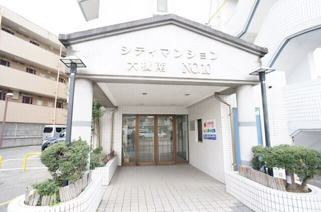 物件外観写真2　(エントランス)