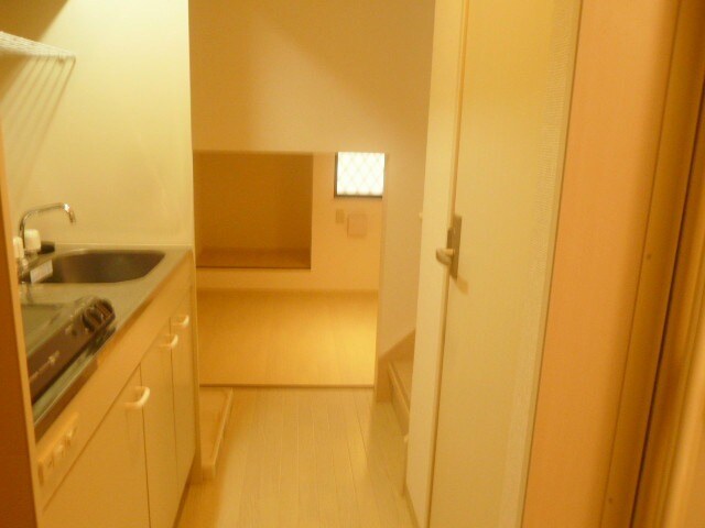 物件内観写真2　(別号室)